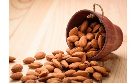 La almendra, un regalo para la salud